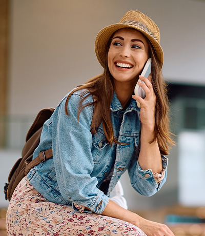 Contratá el servicio de roaming sin importar tu destino y gozá de las mejores tarifas para hablar fuera del país. Contratá el servicio de roaming sin importar tu destino y gozá de las mejores tarifas para hablar fuera del país.